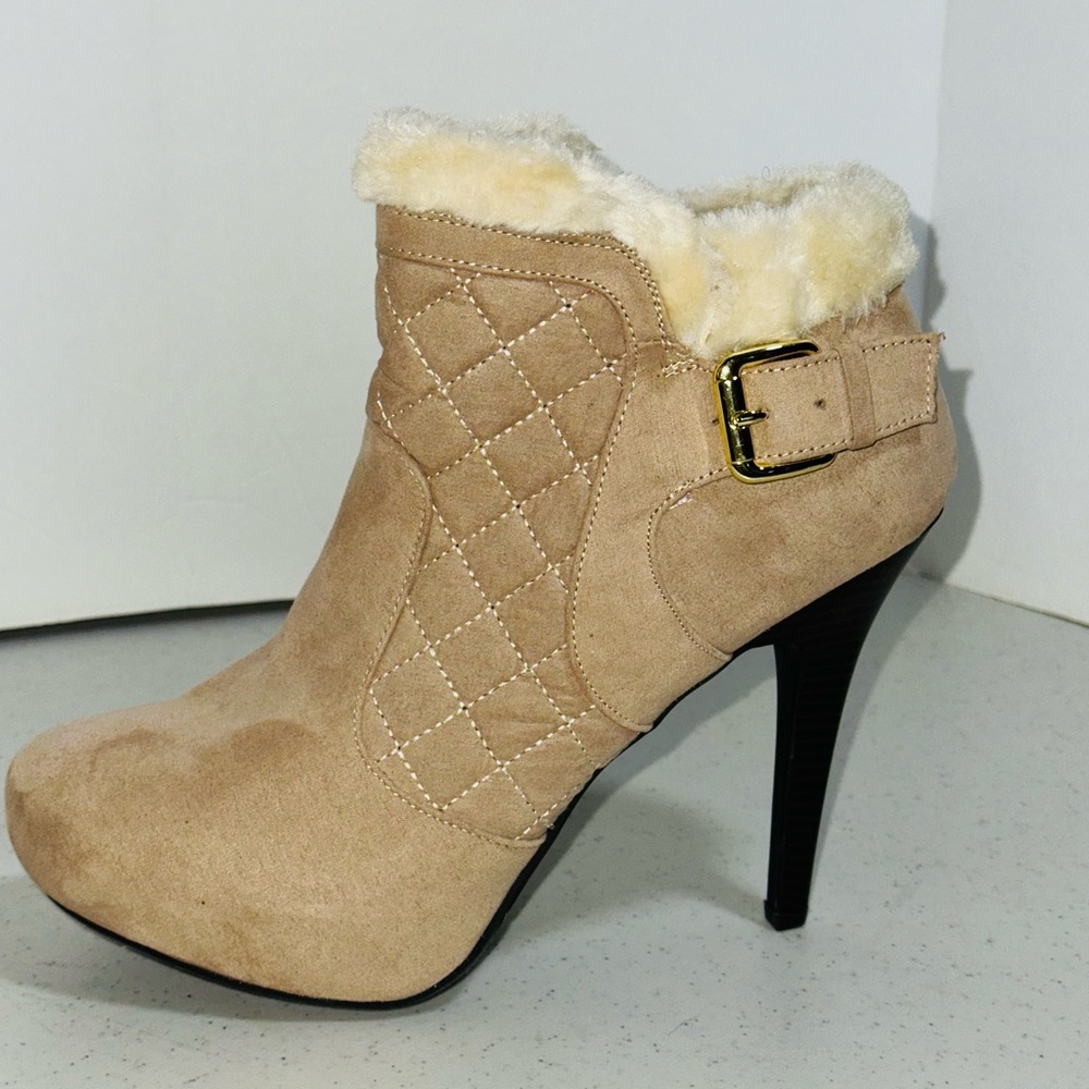 Madeline Girl Faux Suede and Fur Elegant Cream Heeled Boots New - Picture 9 of 10